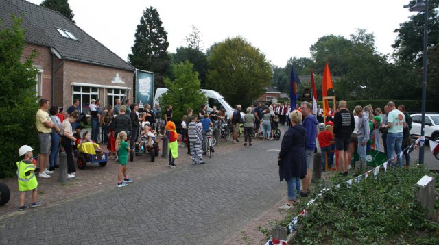 Zomerfeest optocht (vrijdag 25 augustus 2023)